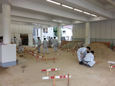 丁張を組みました 土木 測量系学科 Topics一覧 建設 デザインの総合カレッジ 東海工業専門学校金山校 丁張を組みました 土木 測量系学科 Topics一覧 建設 デザインの総合カレッジ 東海工業専門学校金山校