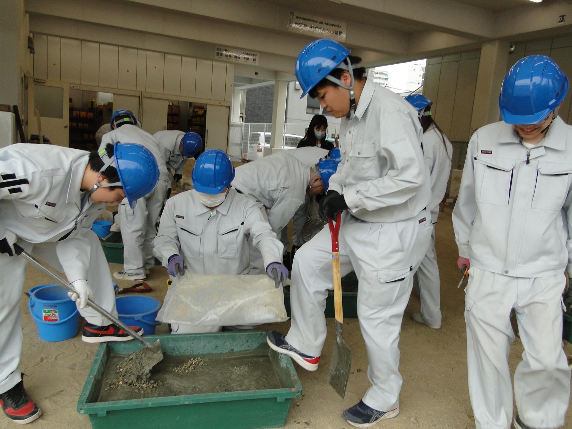 20230418施工実習_捨コンC2-103.jpg