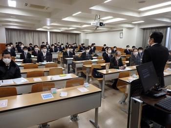 20220221卒業研究発表会1日目-013.jpg