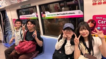 19_電車内01.JPG