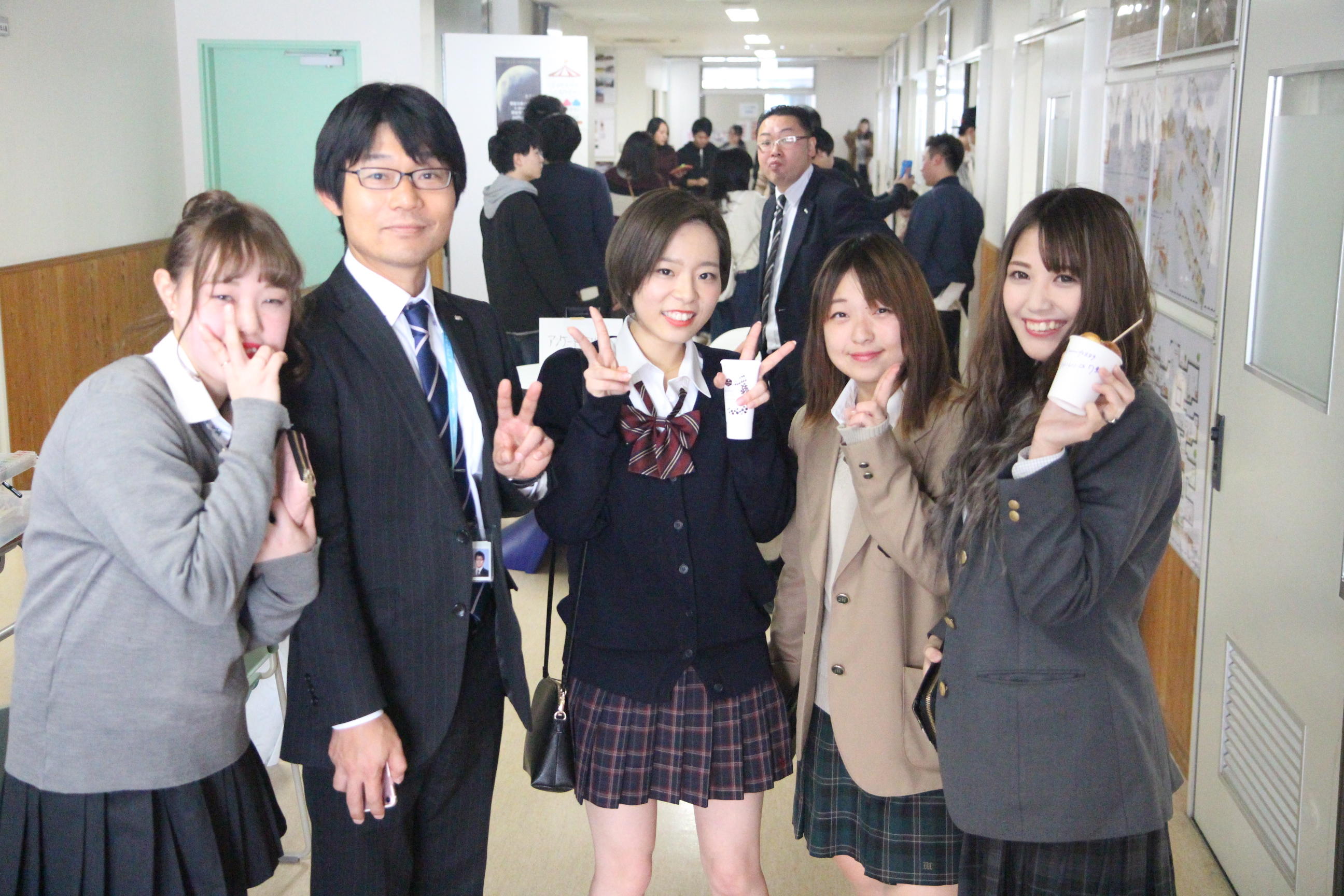 平成２９年度 学校祭 １日目 News一覧 建設 デザインの総合カレッジ 東海工業専門学校金山校